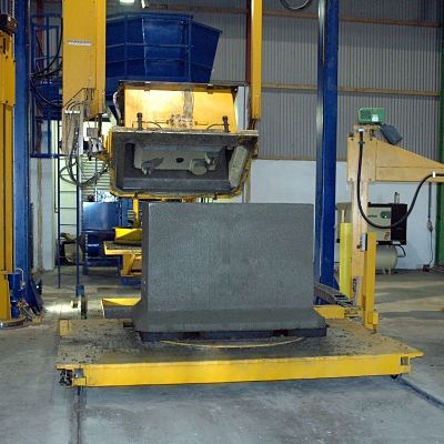 Mastercast SC 150 produces a variety of concrete products