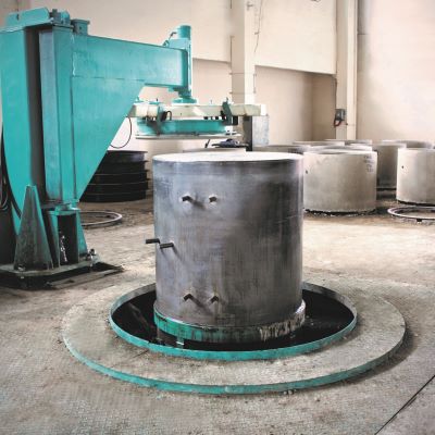 Universal Mold Equipment